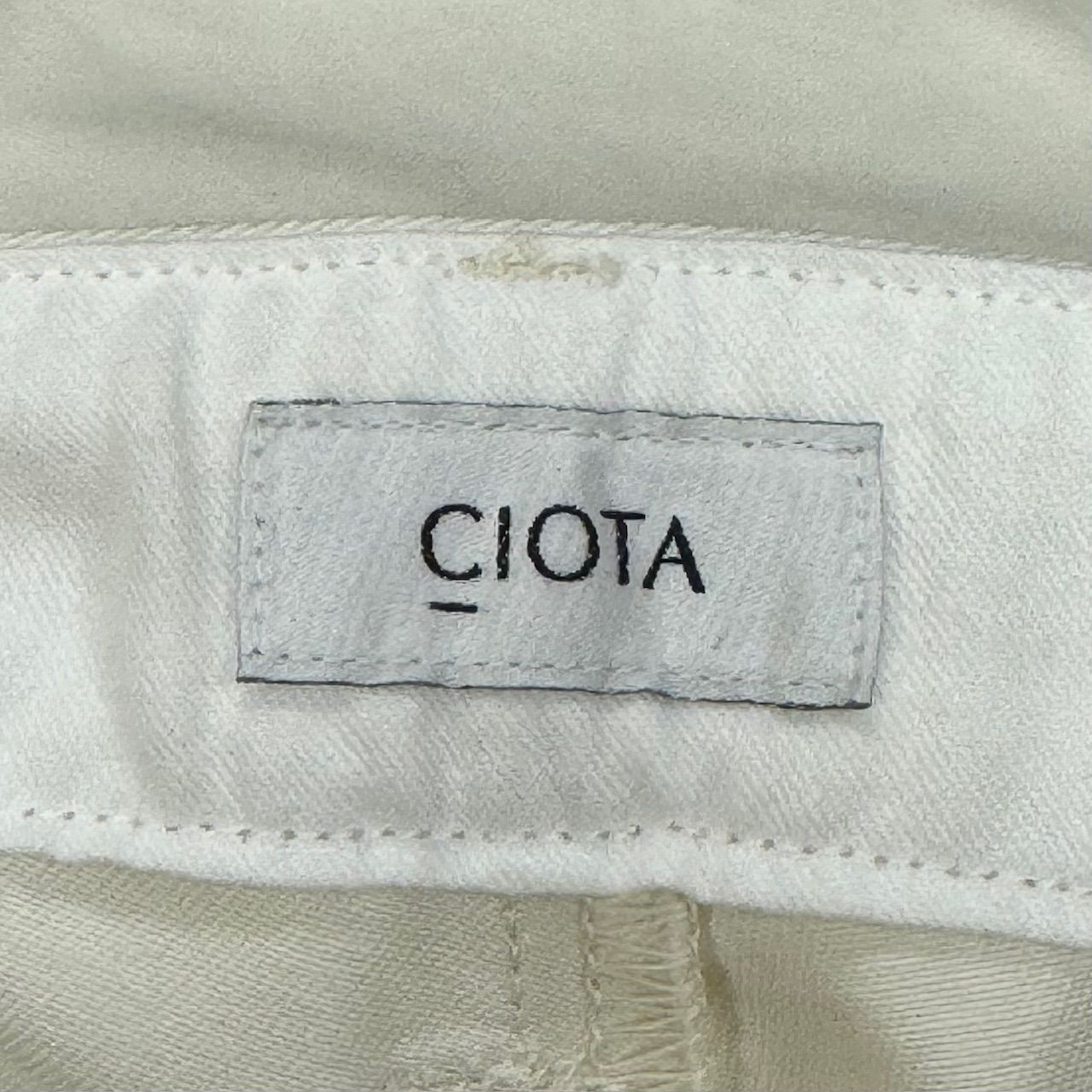 定価29700円 新品 CIOTA スビンコットン ツータックチノパンツ オフ