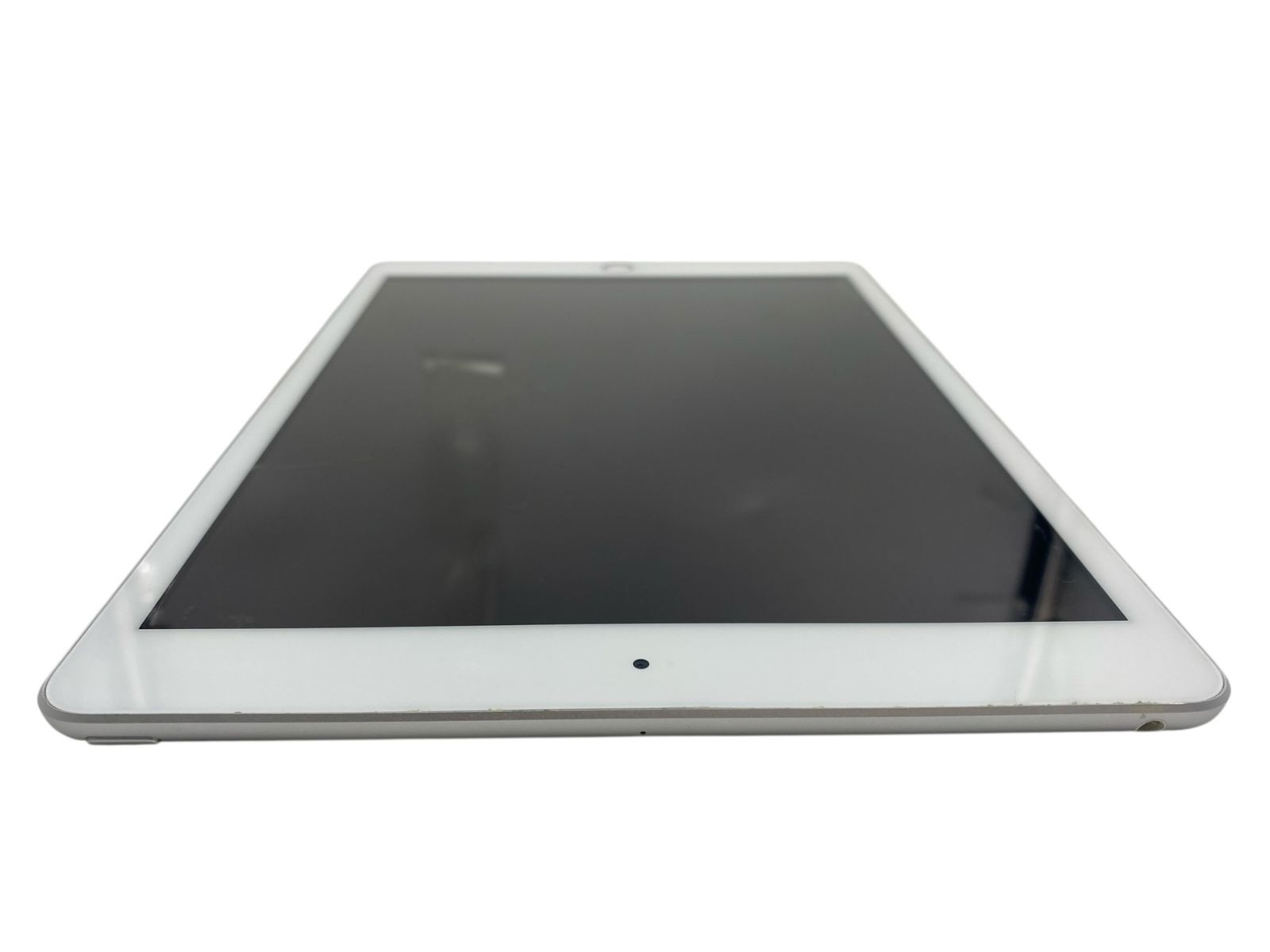 □ Apple iPad 第8世代 Wi-Fiモデル 128GB シルバー MYLE2 J/A