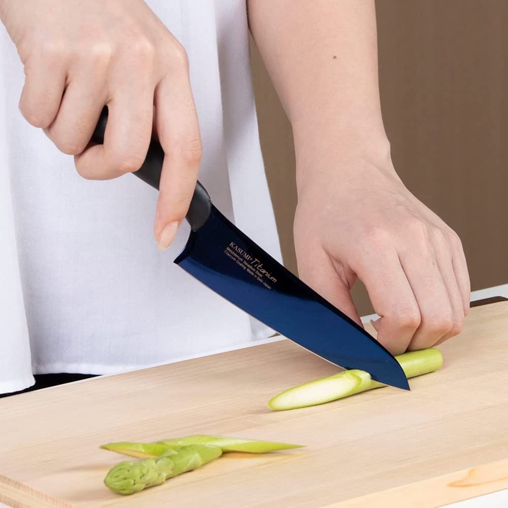 に近い スミカマ 霞 KASUMI 包丁 チタンコーティング 小包丁 13cm ミッドナイトブルー 錆びにくい 岐阜県関市 22013 VI