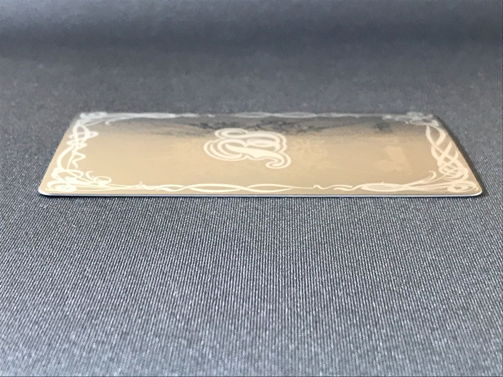 ノヴァ 型番下にSECRETの文字