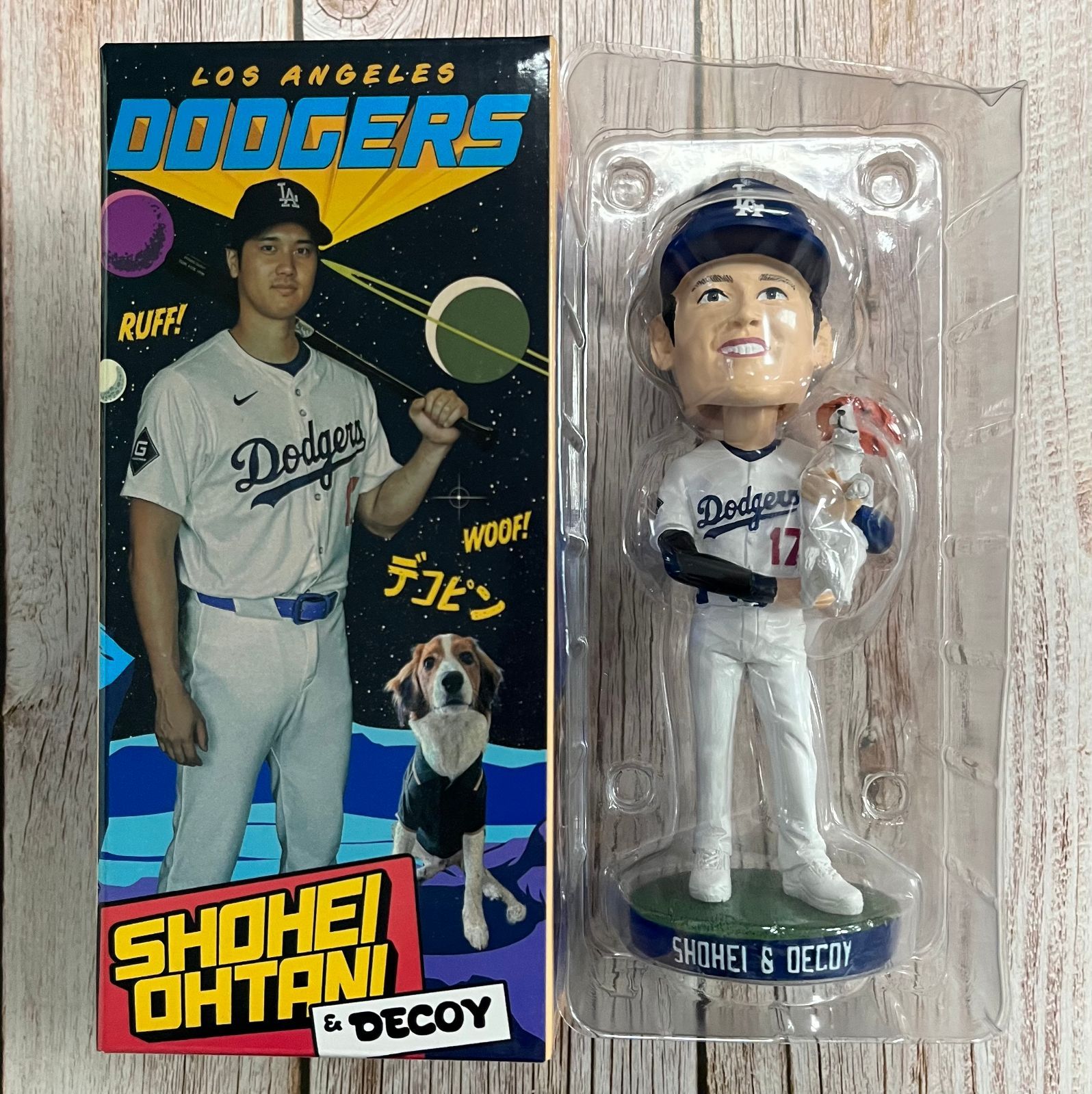 大谷翔平＆デコピン ボブルヘッド Amazon.co.jp: 大谷翔平 デコピン ボブルヘッド FOCO製 1024限定