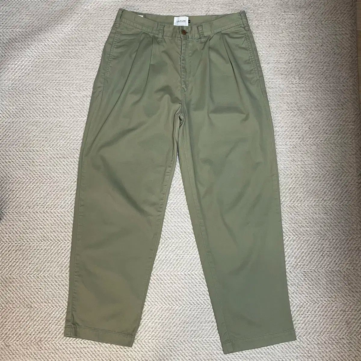 칼오LINE ツータックパンツ Mサイズ