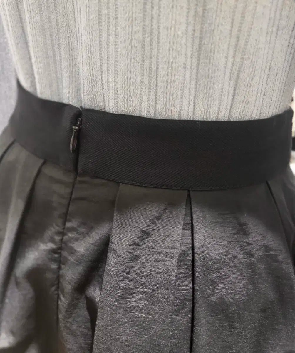 DEWL スカート