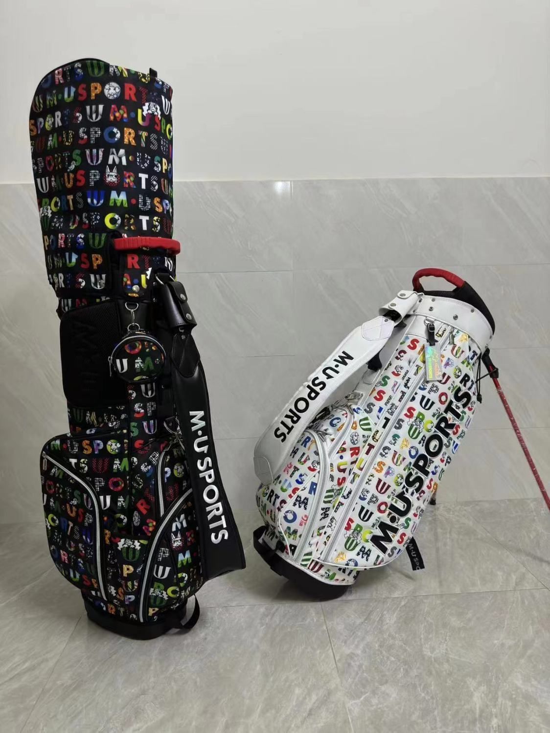 希少 M.U SPORTS MU スポーツ キャディバッグ エナメル ブラック MU SPORTS ゴルフバッグ キャディバッグ ブラック ホワイト