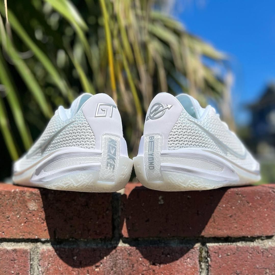 シューズ(男性用) Nike Air Zoom GT Cut \" White/Chrome\"26cm NIKE AIR ZOOM G.T. CUT 'WHITE CHROME' ナイキ エア ズーム GT カット