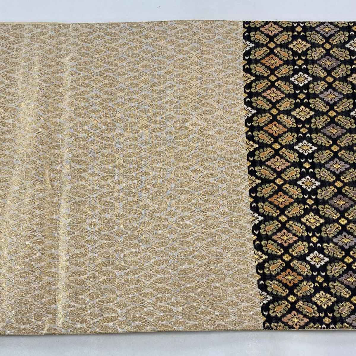 A19 袋帯　美品　逸品　金糸　【三谷景色】　正絹 A19 袋帯 美品 逸品 金糸 【三谷景色】 正絹 - メルカリ