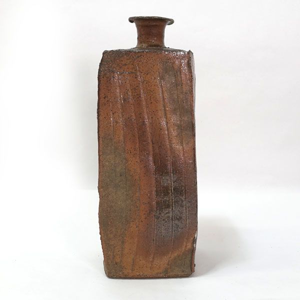 倶利伽羅窯 立見隆志造 花器 倶利伽羅窯 立見隆志造 角形花入