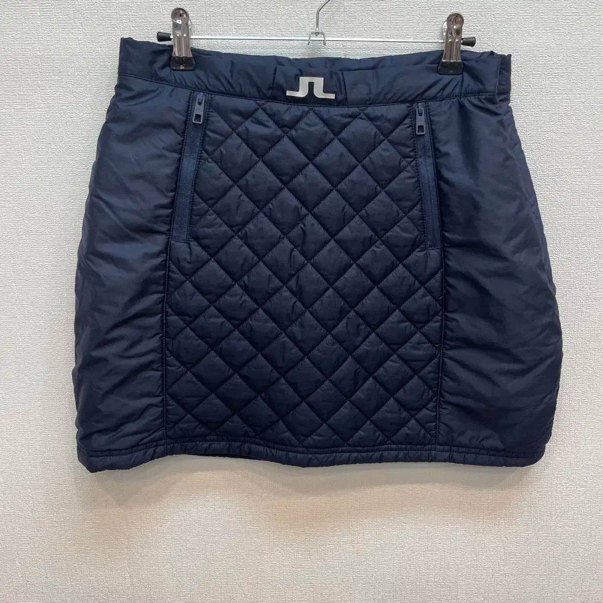 J.LINDEBERG J.リンドバーグ パッド入りスカート s