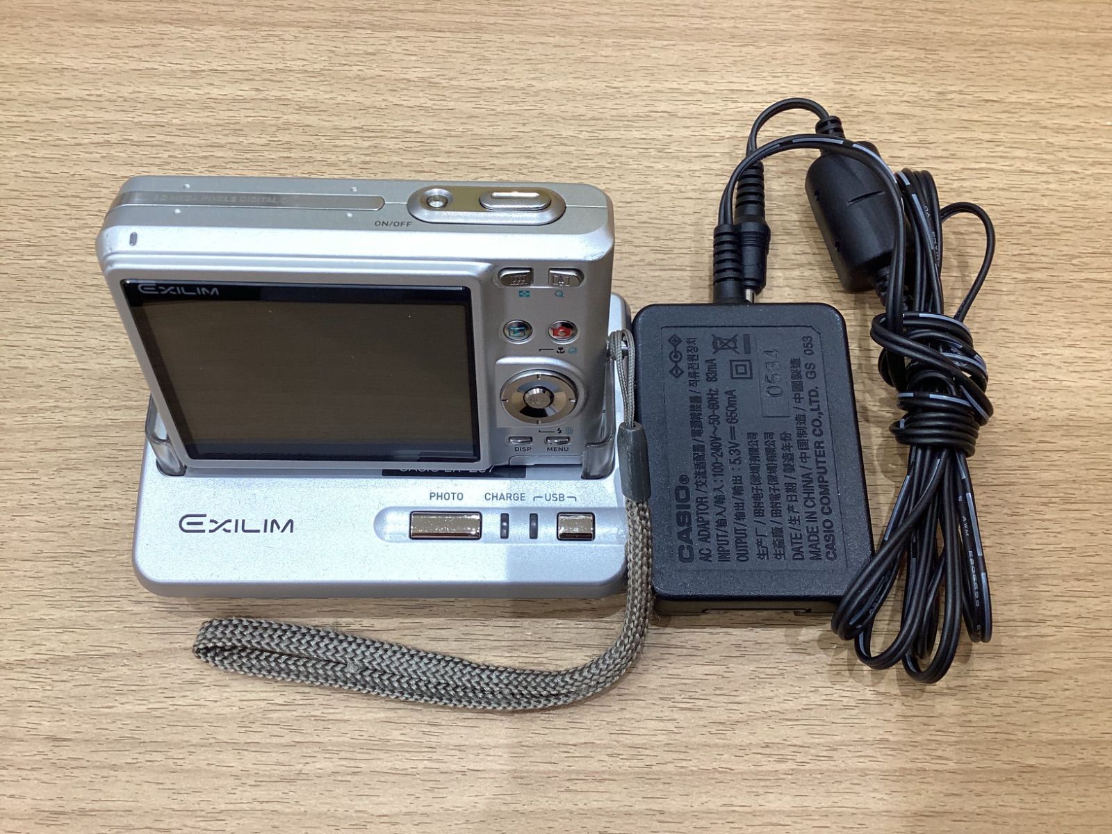 KA812 CASIO EXLIM EX-Z57 5.0 MEGA PIXELS デジタルカメラ