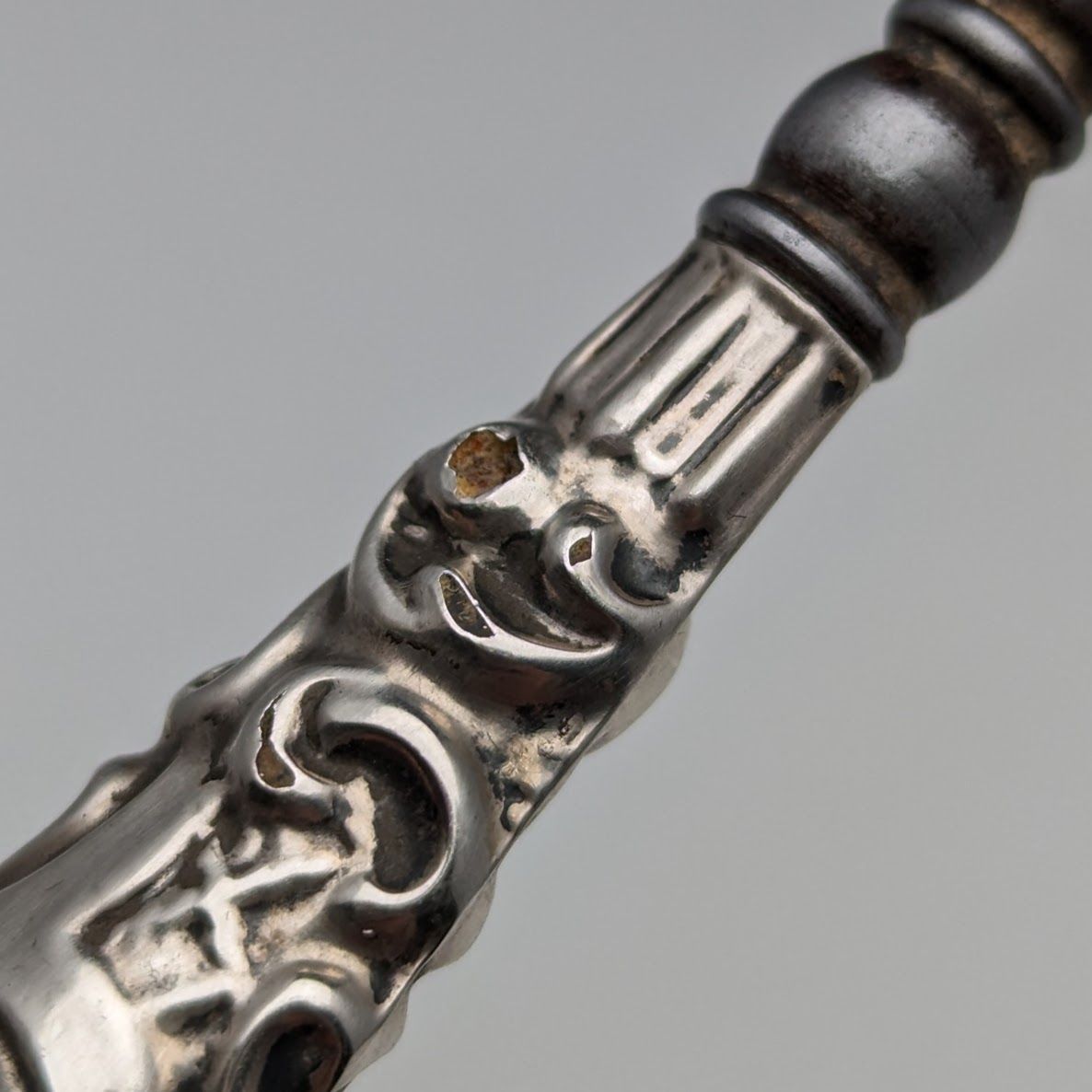 1907年 英国アンティーク 純銀ハンドル 大型ボタンフック 24cm