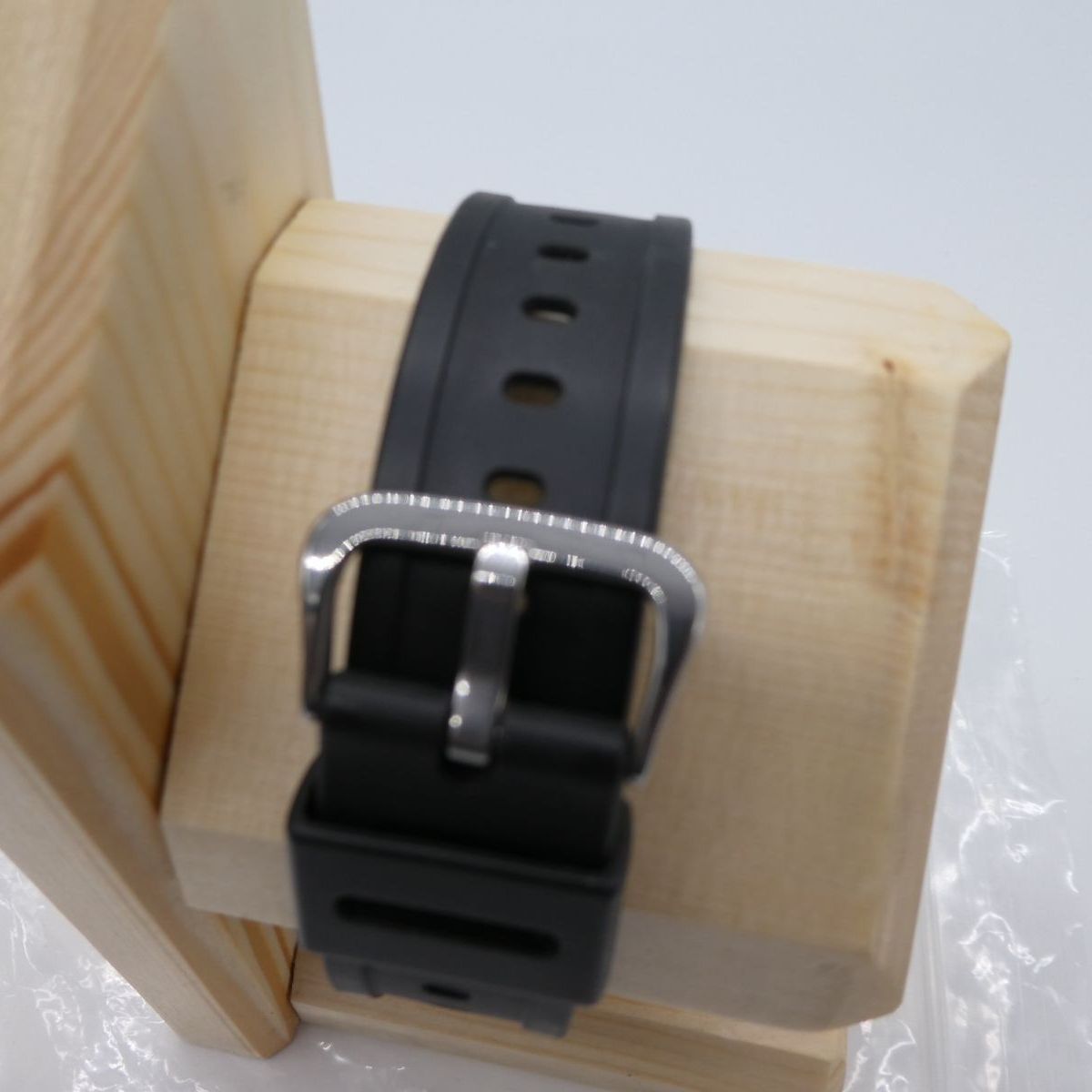 美品 未使用品 カシオ DW5750E-1B スティング 35周年モデル 液晶