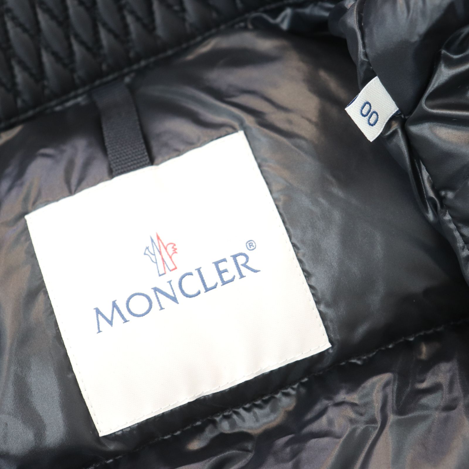 IT92IDUSWKHC 新品 モンクレール Arou ジレ ダウンベスト 00 - メルカリ 