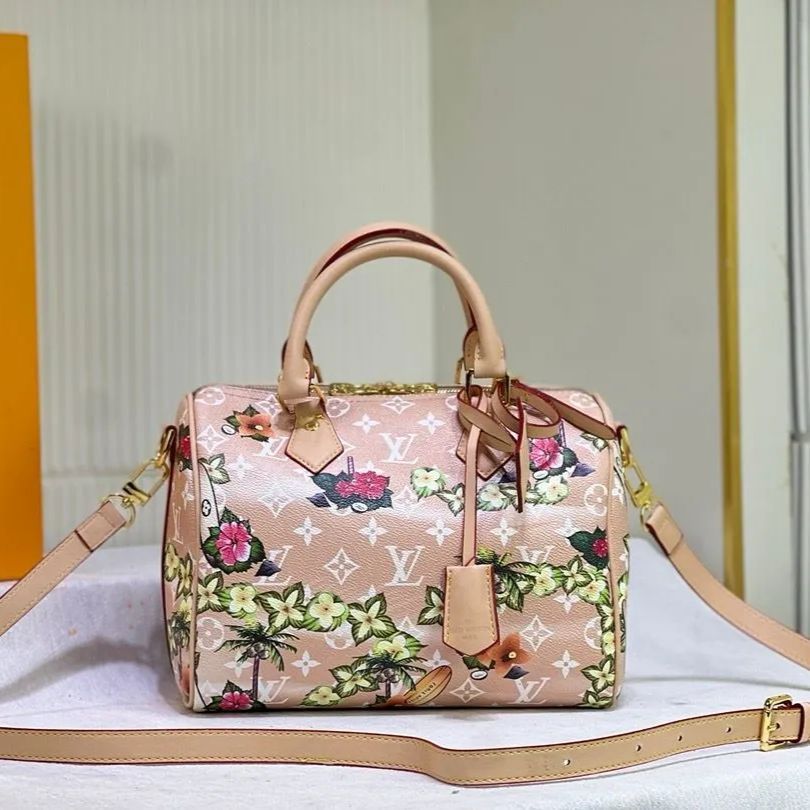 新品未使用 箱付  LOUIS VUITTON ノベルティトートバッグ 専用ページ