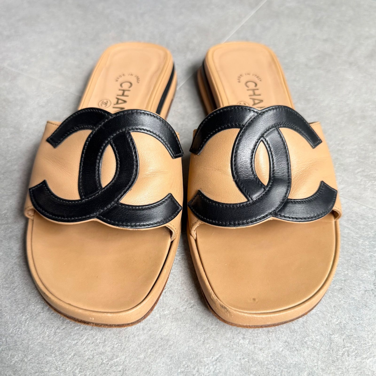 CHANEL シャネル ココマーク スライドサンダル レザー ベージュ