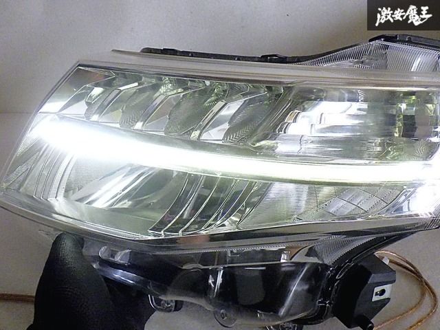 トヨタ ルーミー M900A 純正 ヘッドライト 左 STANLEY W3920 トヨタ ルーミー M900A 純正 左 ハロゲンヘッドライト STANLEY