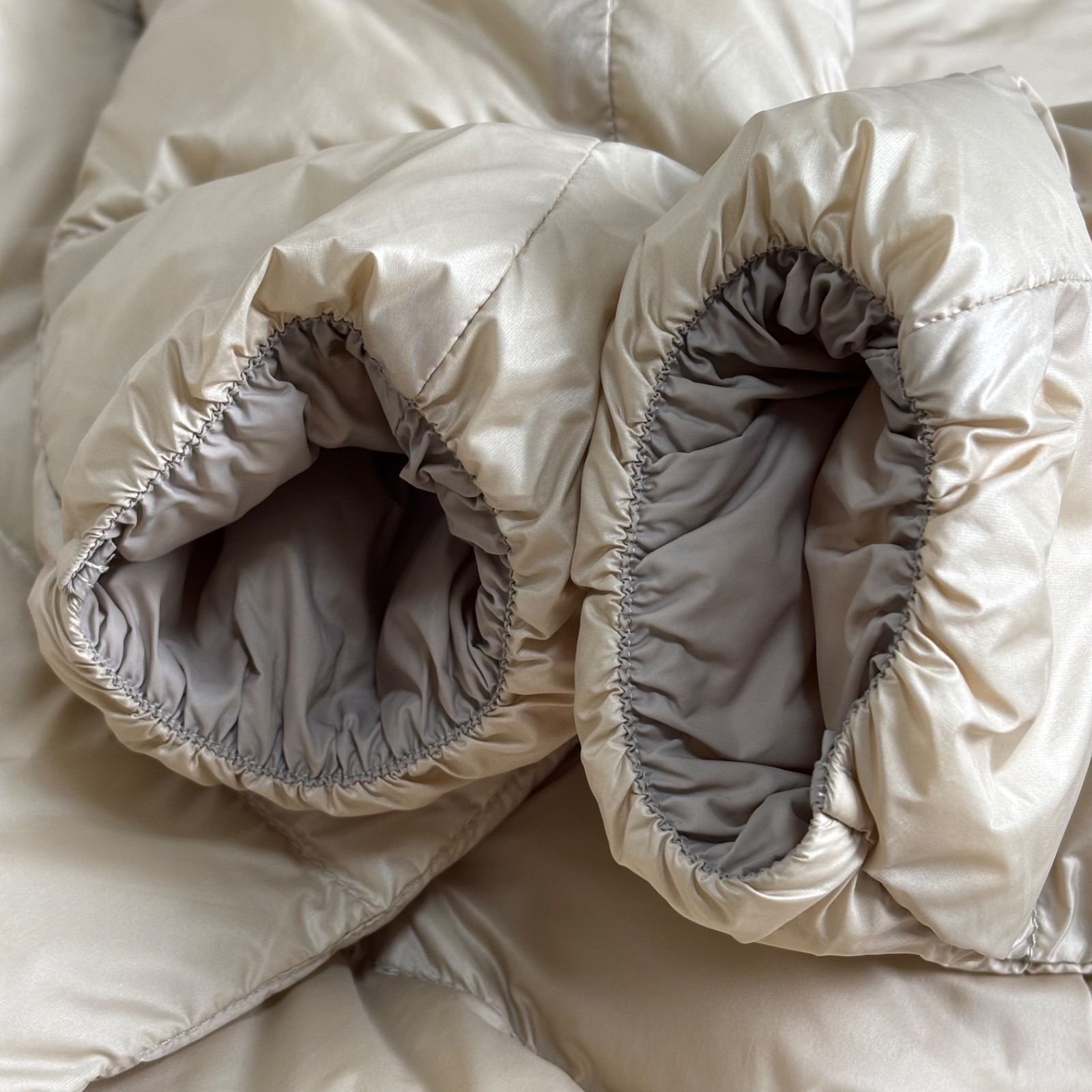 近年モデル PYRENEX ピレネックス COCOON ノーカラーダウン