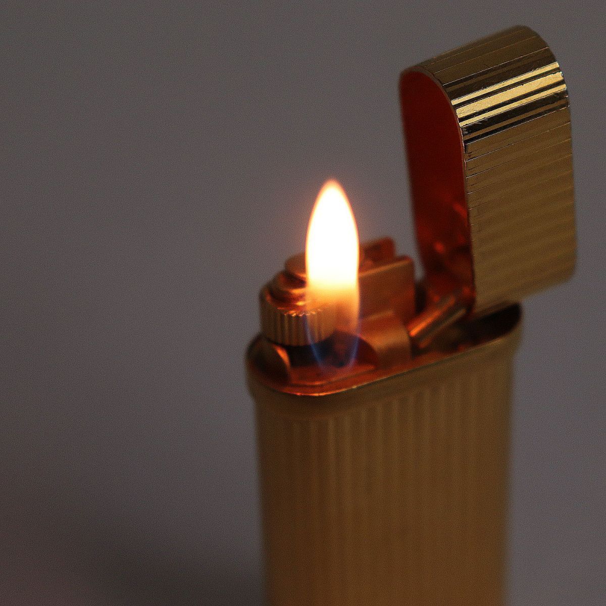 良品◇Cartier カルティエ ゴドロン ストライプ柄 オーバル ロゴ