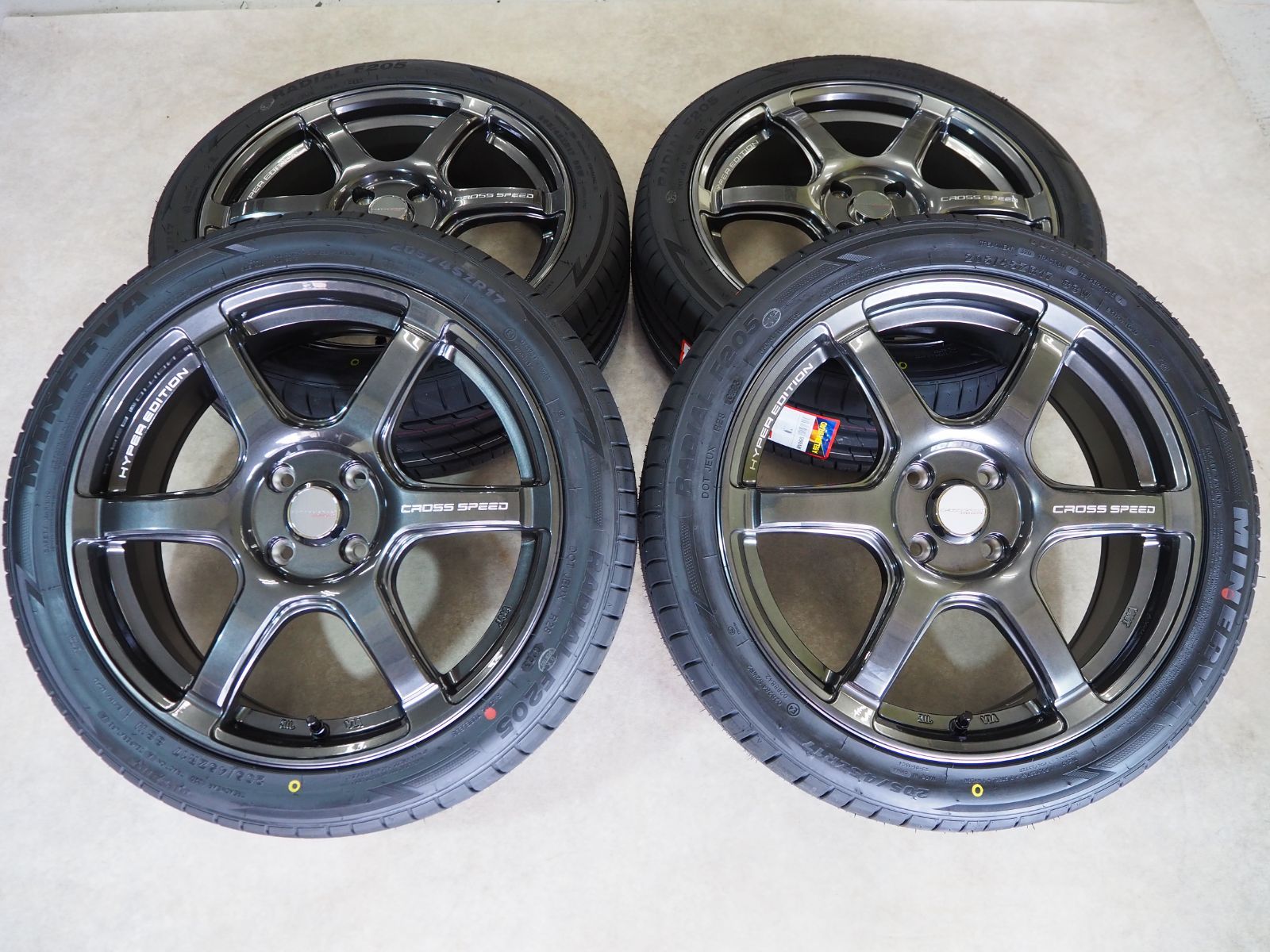 [業販品] [17インチ] [軽量] [CROSS SPEED HYPER EDITION RS6] (DBK) 6.5J+45 4-100 215/40R17 コンパクトカー クロススピード