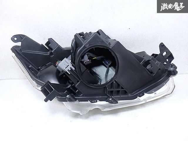 ☆イルミOK☆ トヨタ 純正 M900A M910A ルーミー 前期 LED