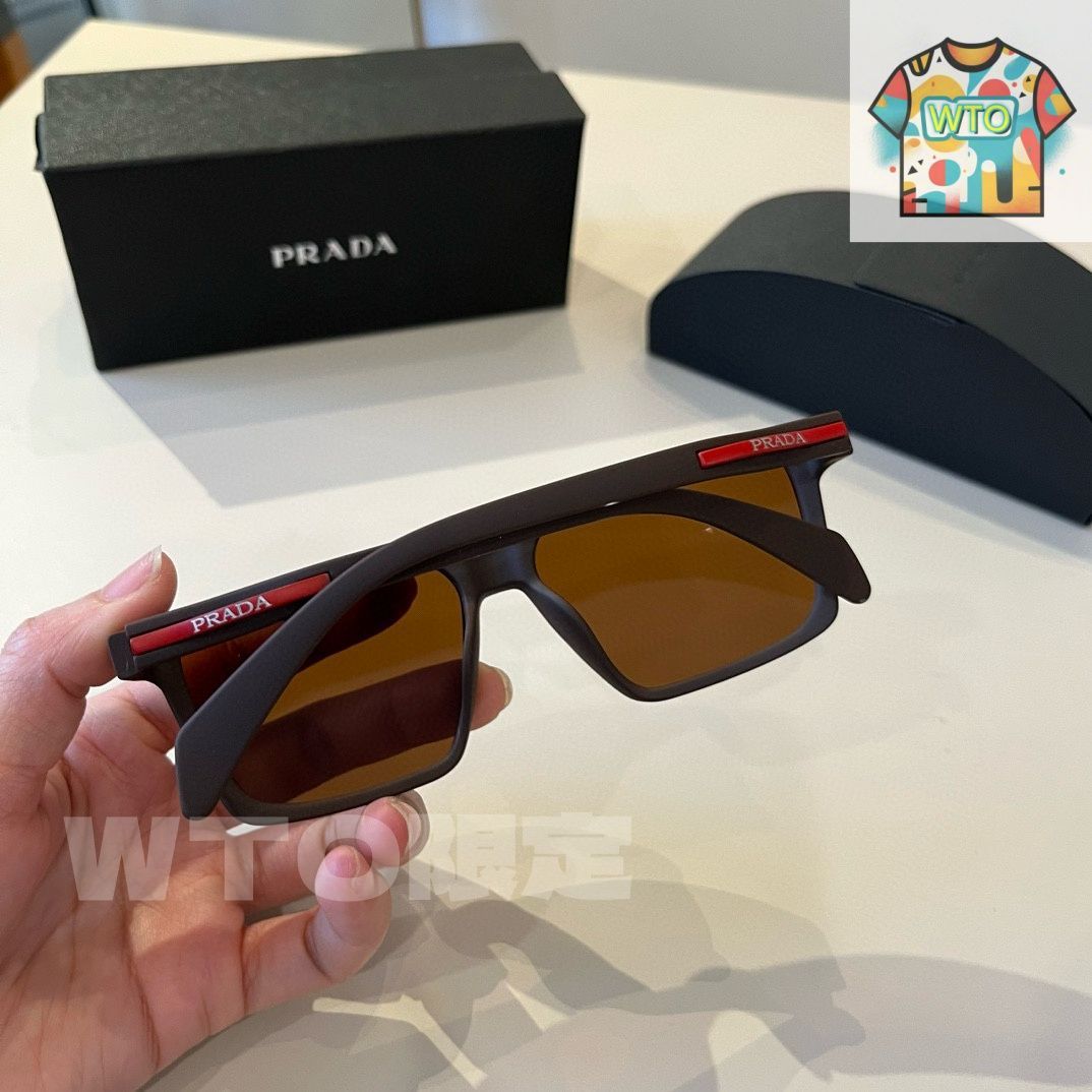 Prada スポーツサングラス - メルカリ