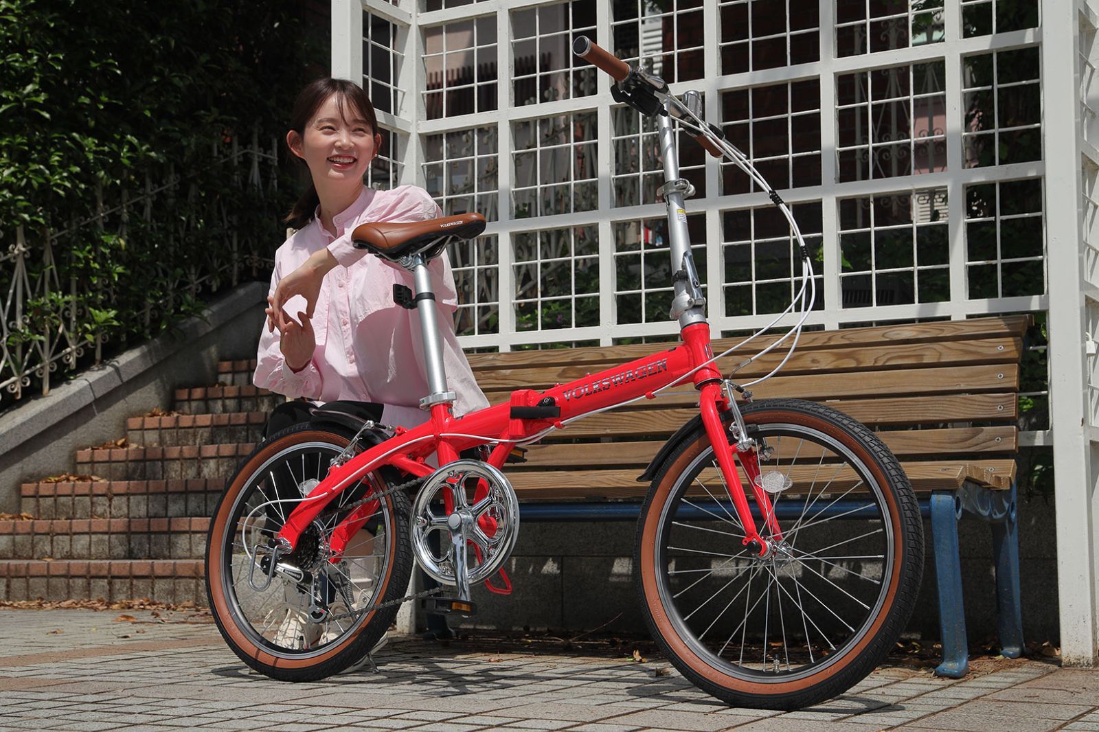 Volkswagen】6段変速 20インチ折りたたみ自転車 レッド