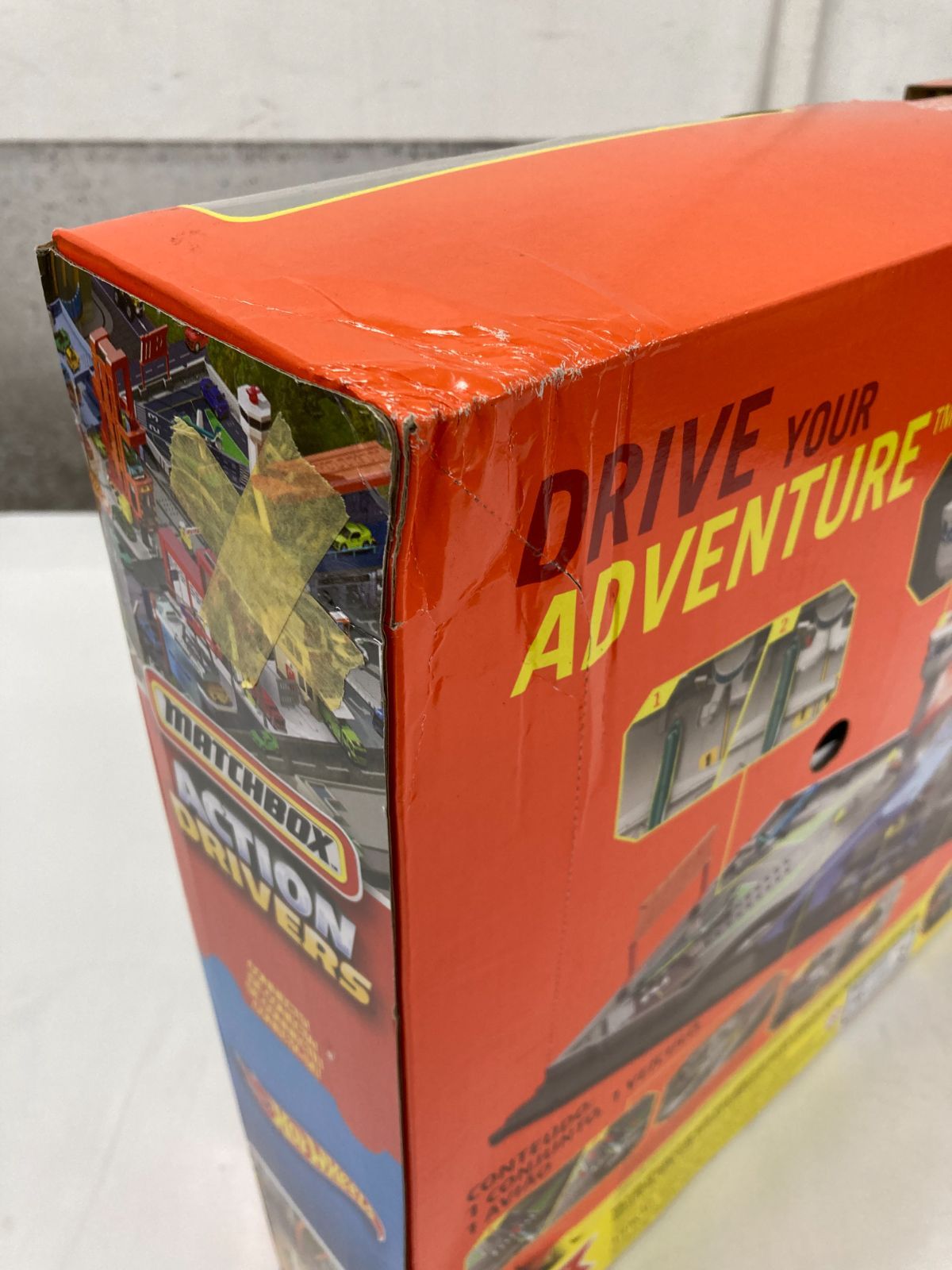 マッチボックス　空港アドベンチャープレイセット Amazon | マッチボックス(Matchbox) 空港アドベンチャー プレイセット