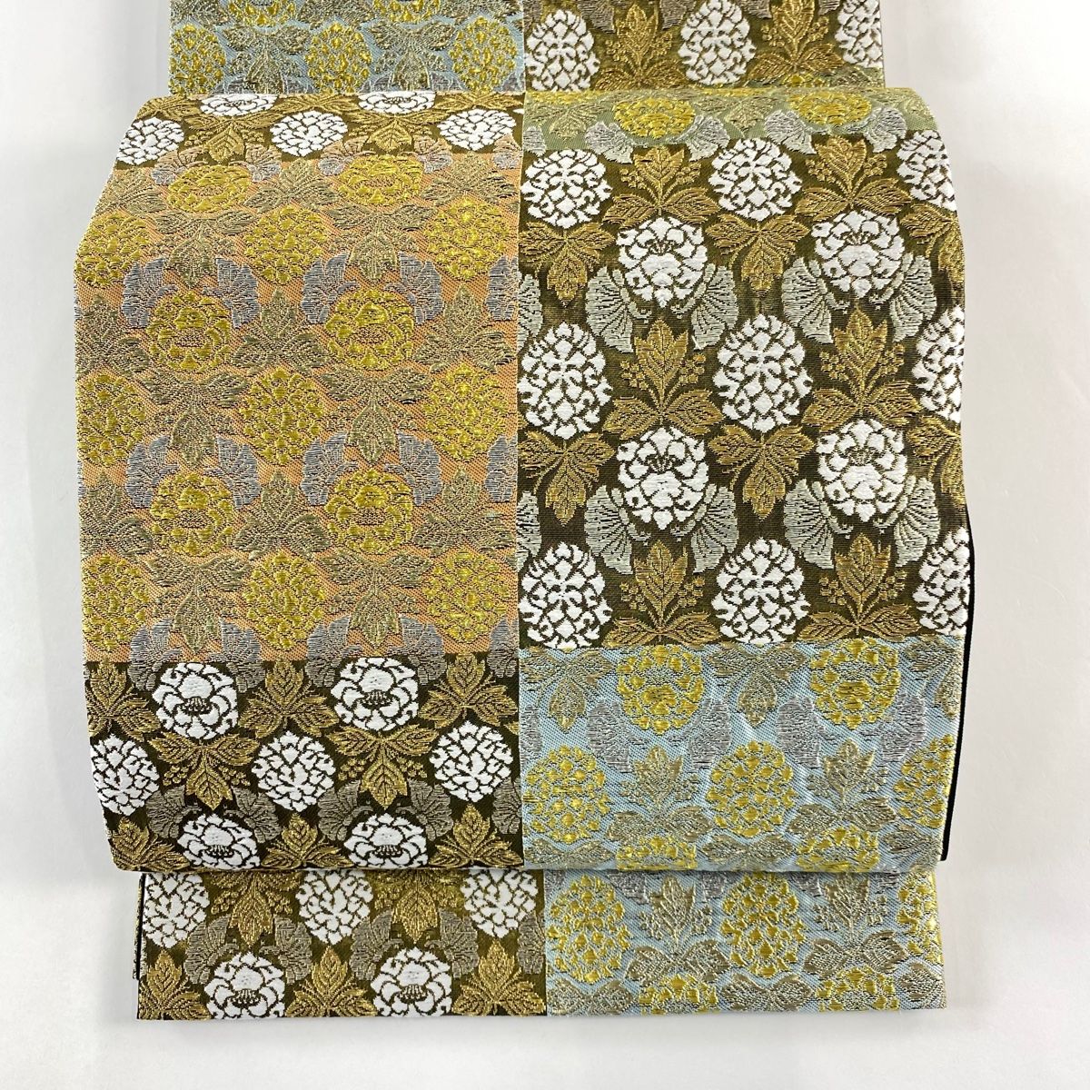 袋帯 美品 名品 市松 草花 金華山織 金糸 金色 六通 正絹 【中古 袋帯 美品 名品 市松 草花 金華山織 金糸 金色 六通 正絹 【中古