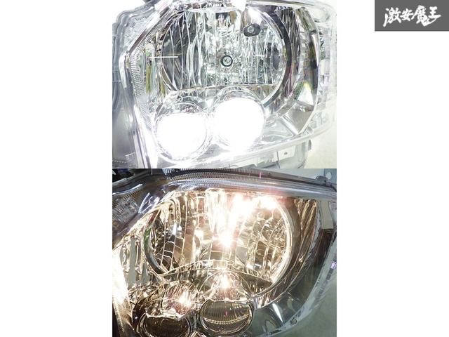 【新車外し】8型ハイエース　純正ハロゲンヘッドライト　2個セット 200系 ハイエース 4型 5型 6型 7型 8型 純正タイプ H4 クリア