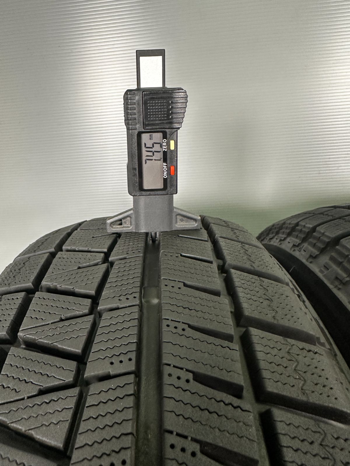 送料無料 205|60R16