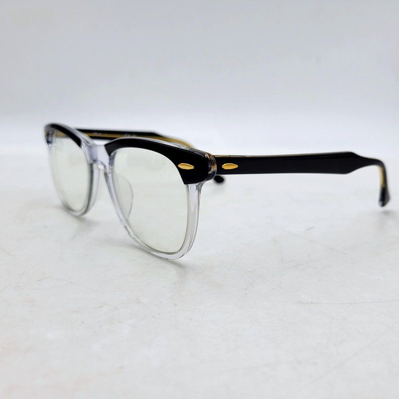 Ray-Ban