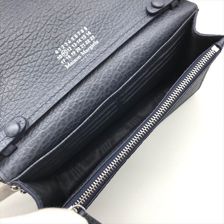 未使用品 保管品 Maison Margiela メゾン マルジェラ レザー ミニ チェーン ウォレット 長財布 レディース ネイビー k6773 未使用品 保管品 Maison Margiela メゾン マルジェラ レザー ミニ