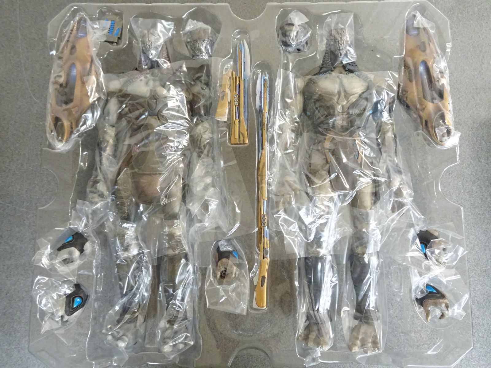 ホットトイズ MMS 228 チタウリ・ソルジャー＆チタウリ