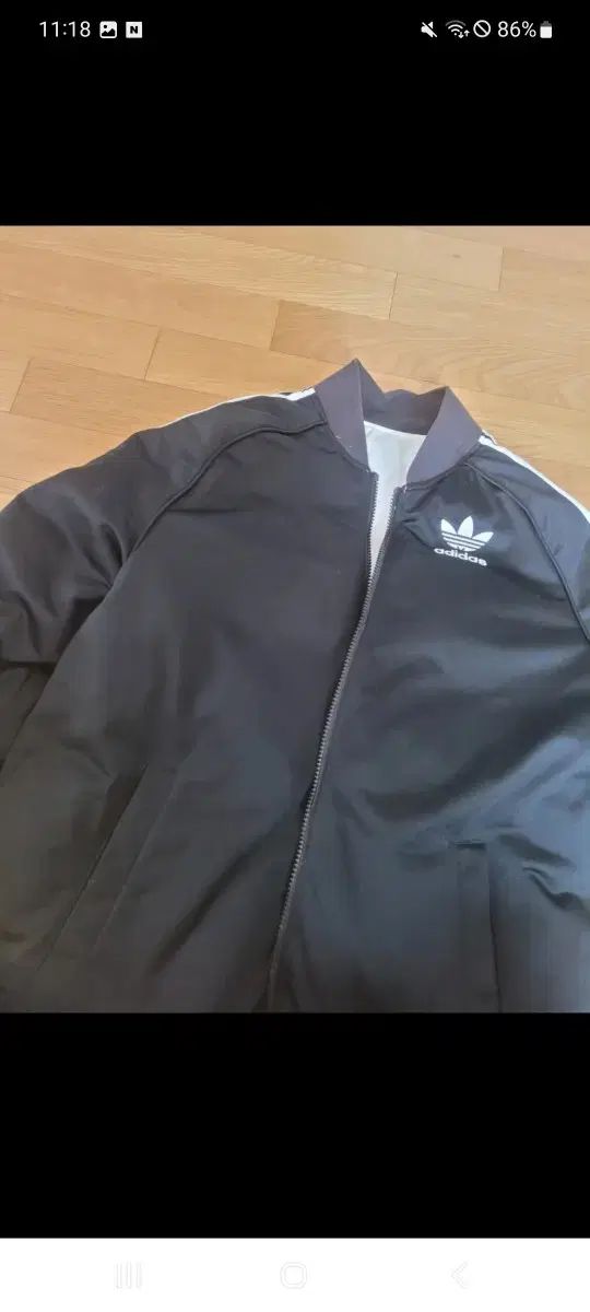 adidas アディダス リバーシブルダウンパーカー