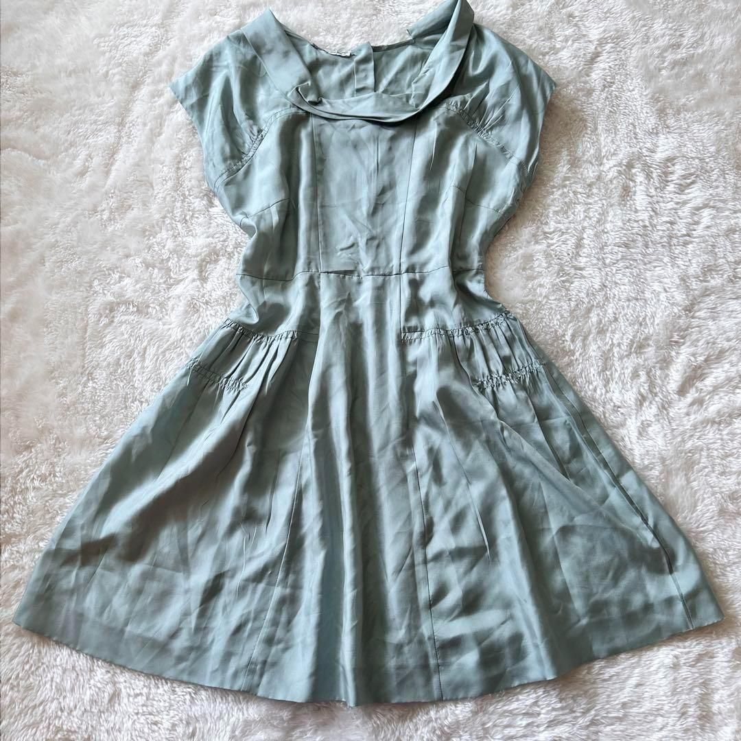 入手困難✨ ミュウミュウ ワンピース シルク100% 冠婚葬祭 ドレス グリーン 入手困難✨ ミュウミュウ ワンピース シルク100% 冠婚葬祭