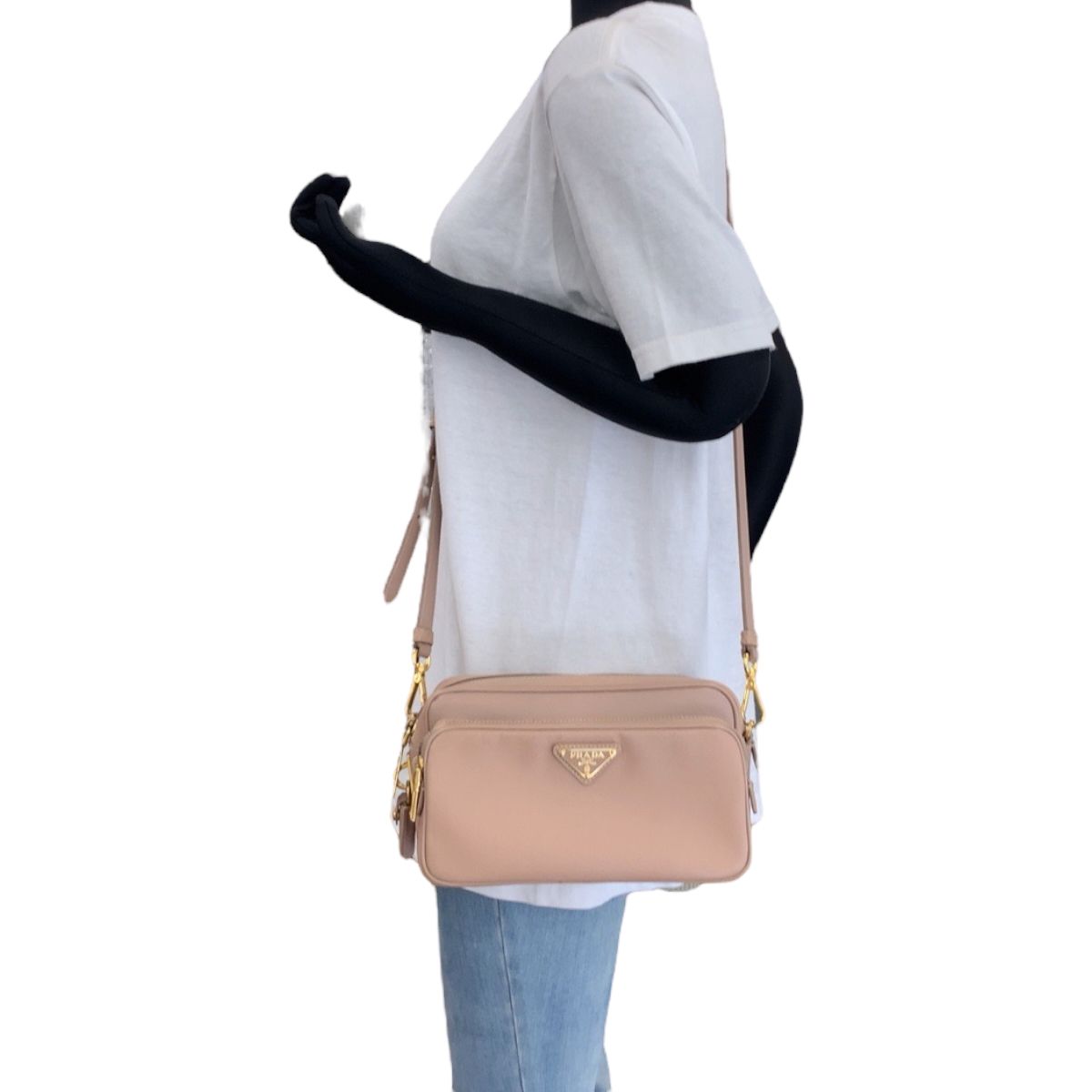 美品 PRADA プラダ サフィアーノ 三角ロゴプレート ピンクベージュ  