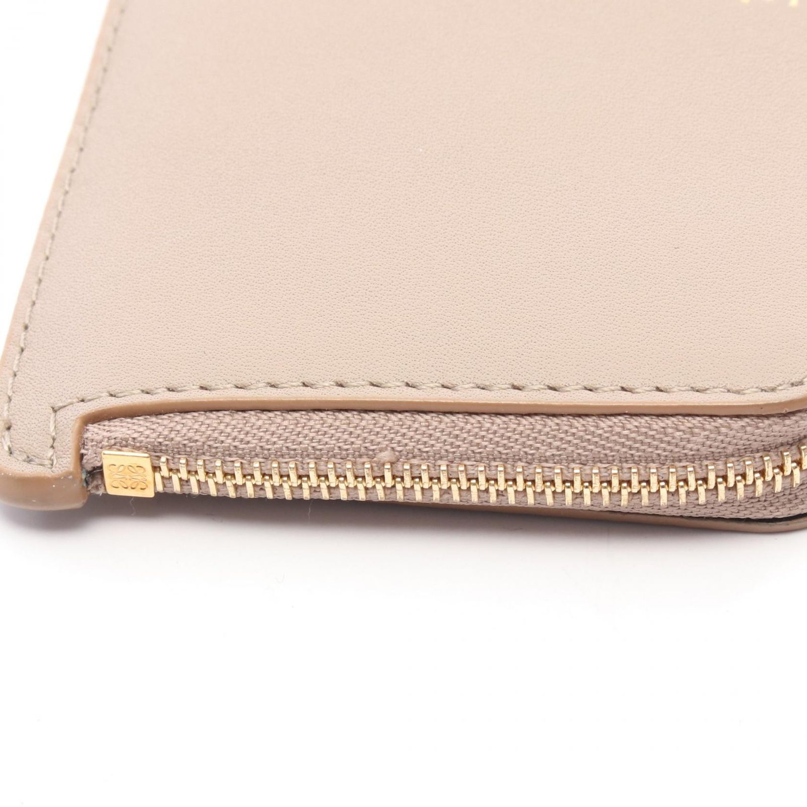ロエベ　LOEWE コインカードホルダー　新品同様　グレージュ系 ロエベ コインカードホルダーラージ ライトオーツ/ハニー