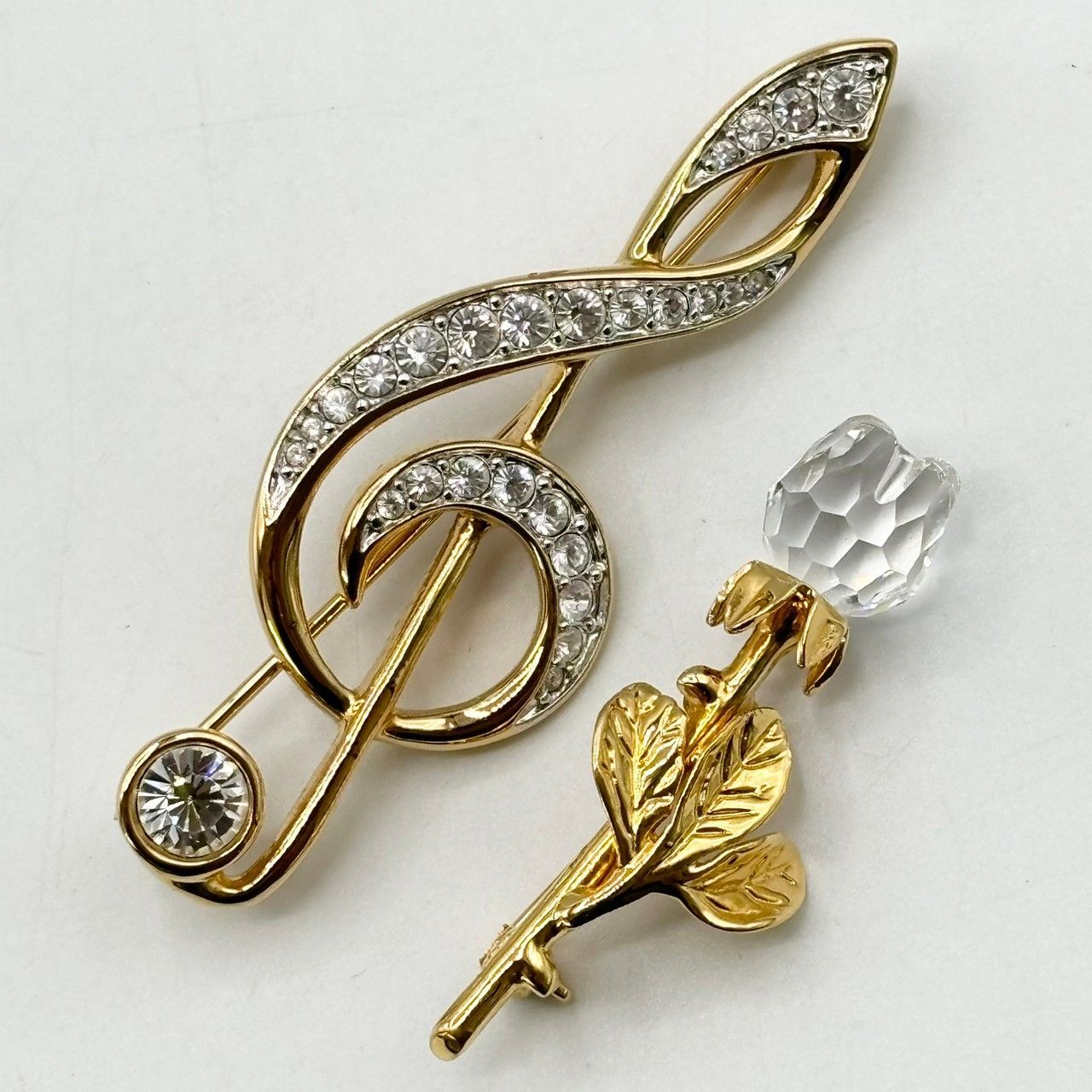 SWAROVSKI - SWAROVSKI スワロフスキー ブローチ 苺 いちご