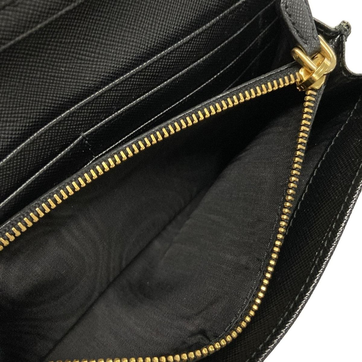 PRADA(プラダ) 長財布 - 1M1132 黒 ゴールド金具 レザー - メルカリ