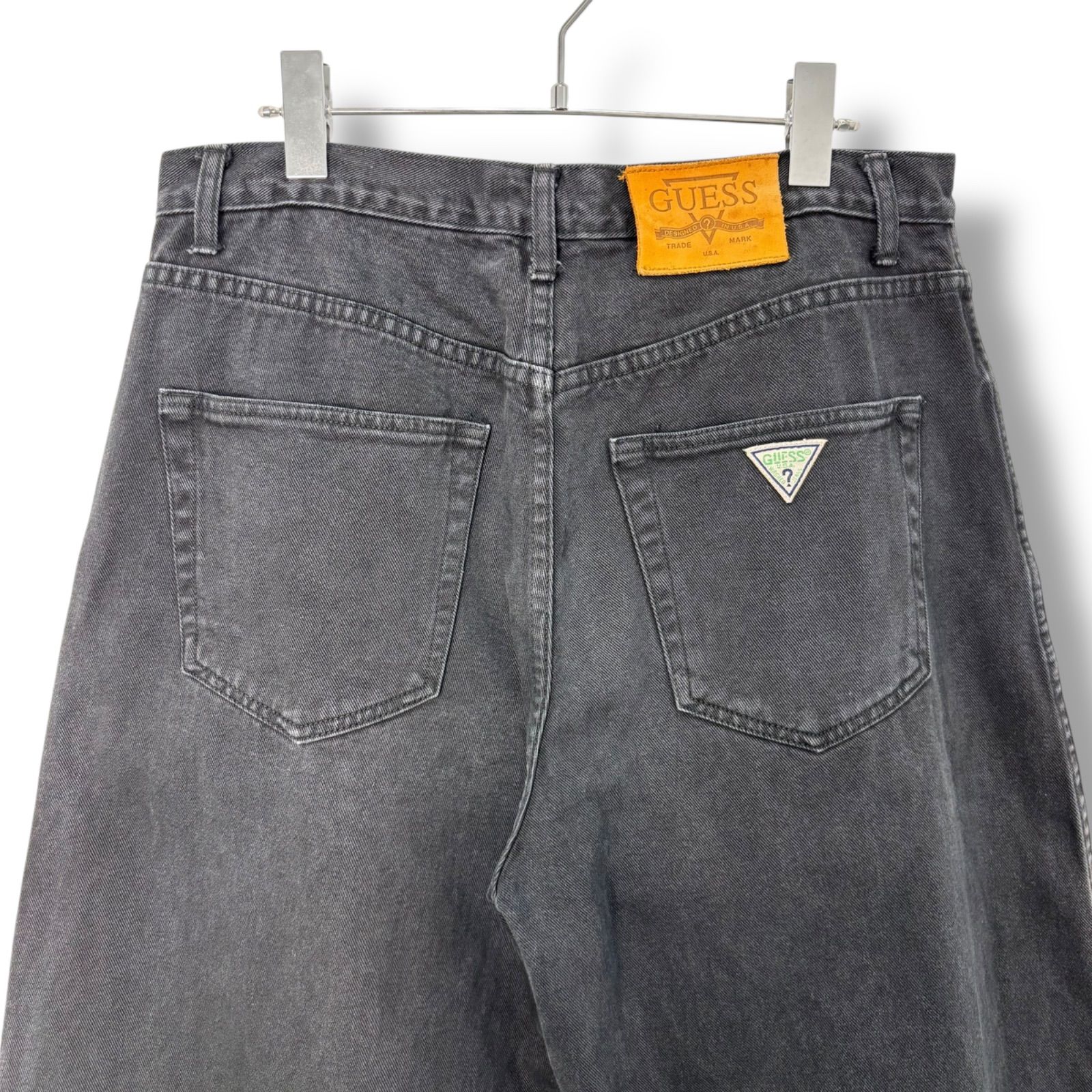 90s　GUESS jeans w34　ブラックデニム　後染め　バギー　三角タグ 90s guess jeans 後染めブラック ワイド バギーショートパンツ