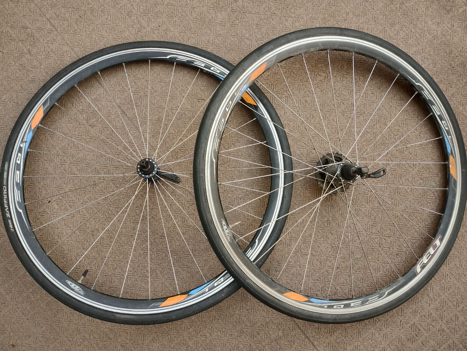 マビック】キシリウムプロ UST ホイールセット【タイヤ700×25c付