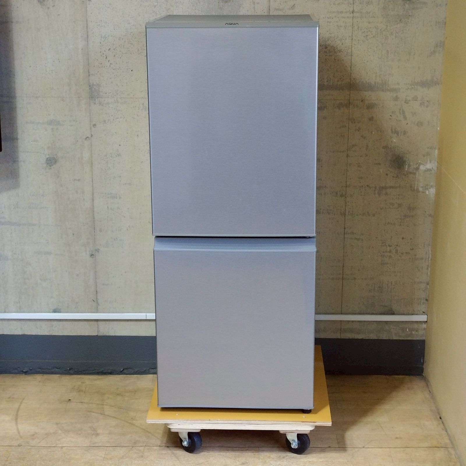 関東一円送料無料】アクア AQUA 2ドア冷凍冷蔵庫 AQR-13K 126L