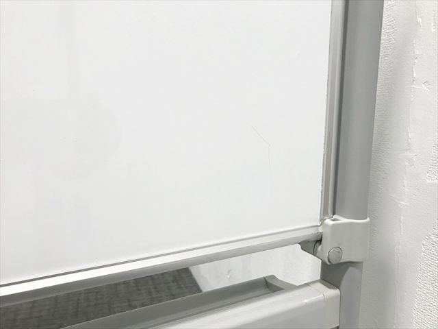 片面暗線入り シルバーメタリック