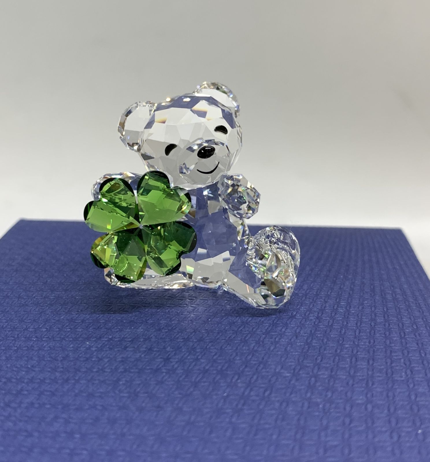 ◇ SWAROVSKI KRIS BEAR GOOD LUCK [ 5063321 ] クリスベア グッドラック スワロフスキー 【キズ汚れあり】  インテリア クリスタルガラス / 中古