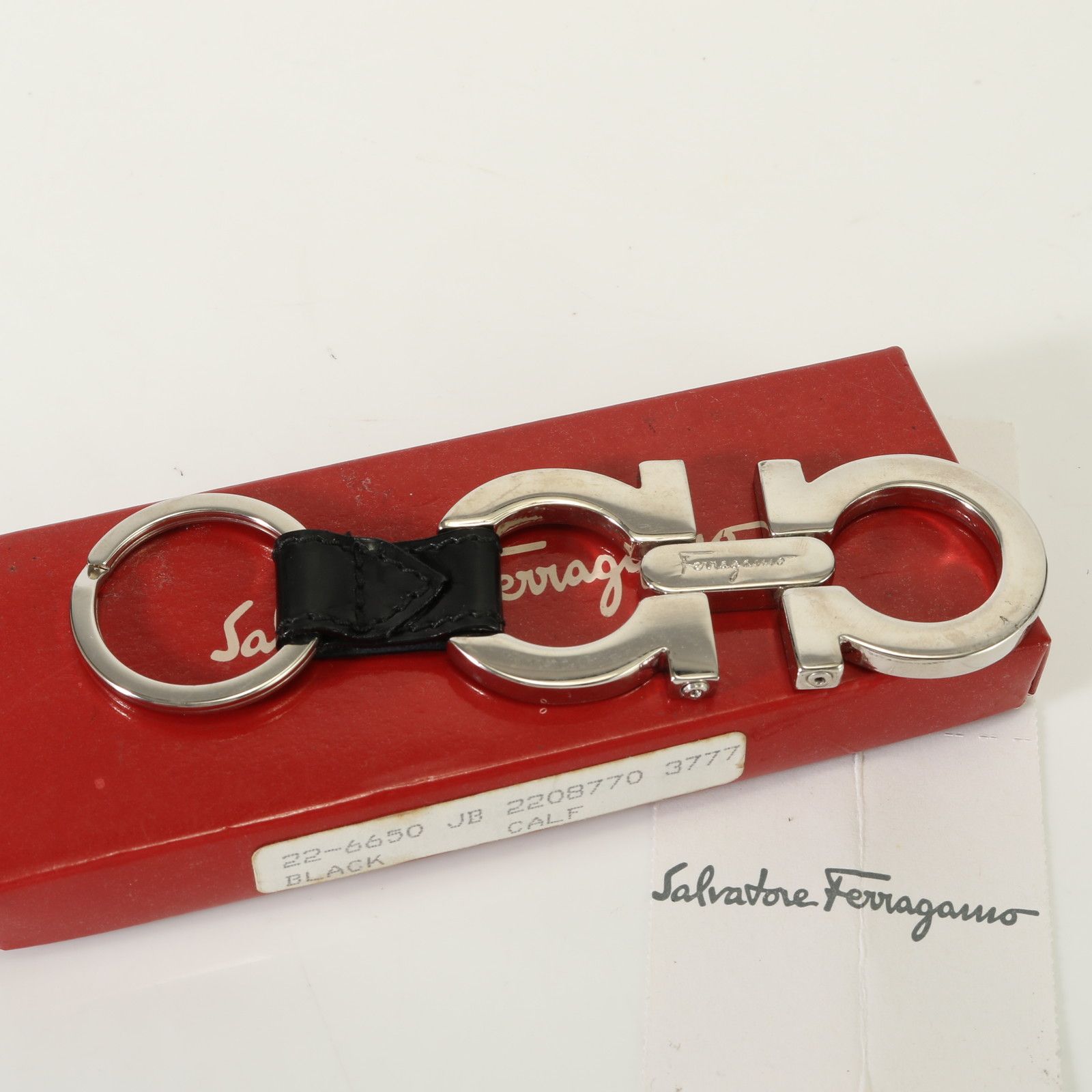 正規品 フェラガモ Ferragamo キーリング ダブルガンチーニ イタリア製 美品 サルヴァトーレフェラガモ ダブル ガンチーニ キーリング