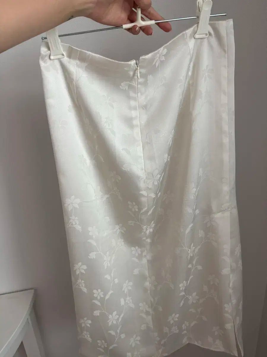Ivory スカート