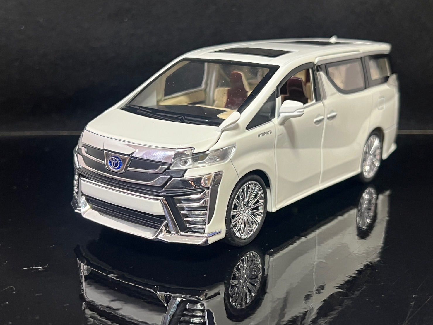 トヨタ ヴェルファイア パールホワイト カラーサンプル トヨタ TOYOTA