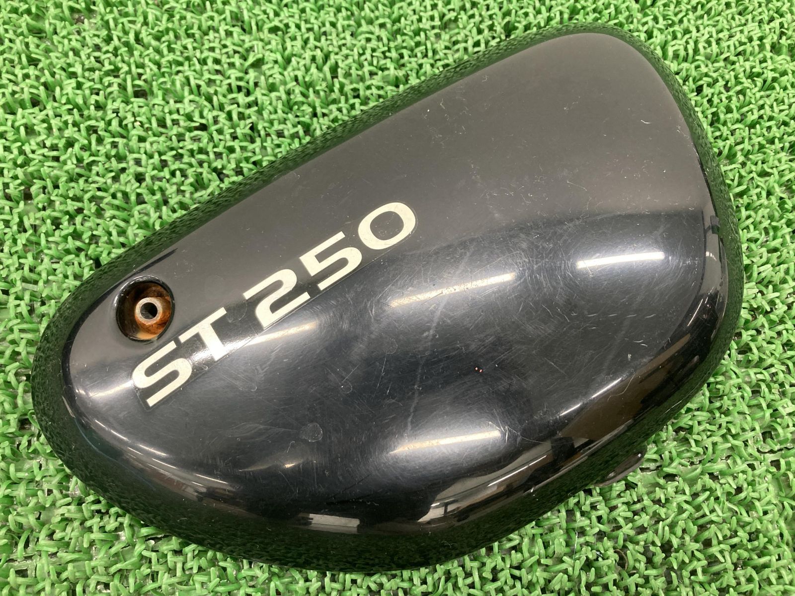 ST250 サイドカバー 右 黒 26G0 スズキ 純正 中古 バイク 部品 NJ4AA