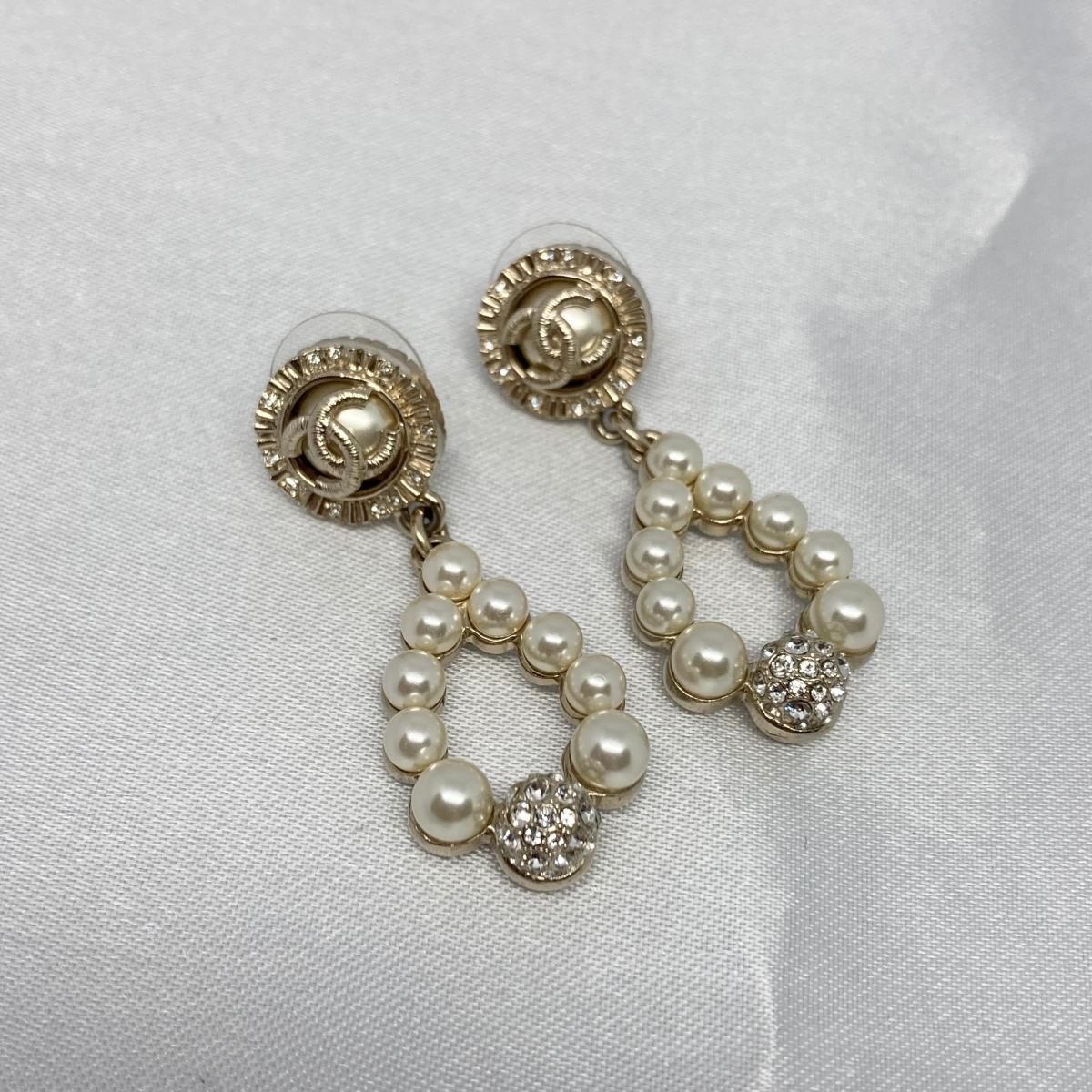 CHANEL （シャネル） フェイクパール ココマーク ピアス C20C
