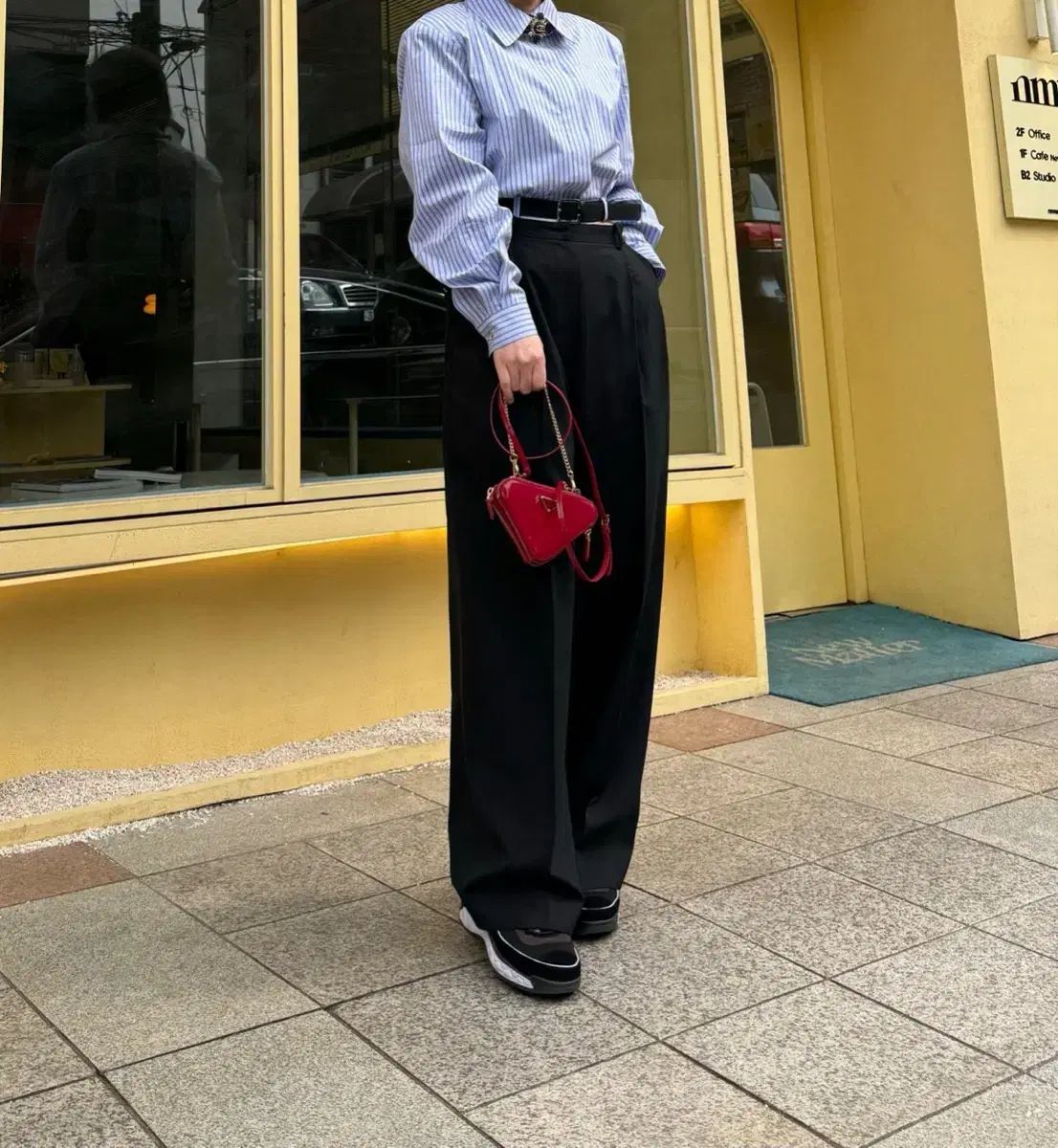 jsNEW YORKスタイルセール Mサイズ ボタンPOINTピンタックワイドパンツ 当日発送 WWW_MORNINGWALKER_COM