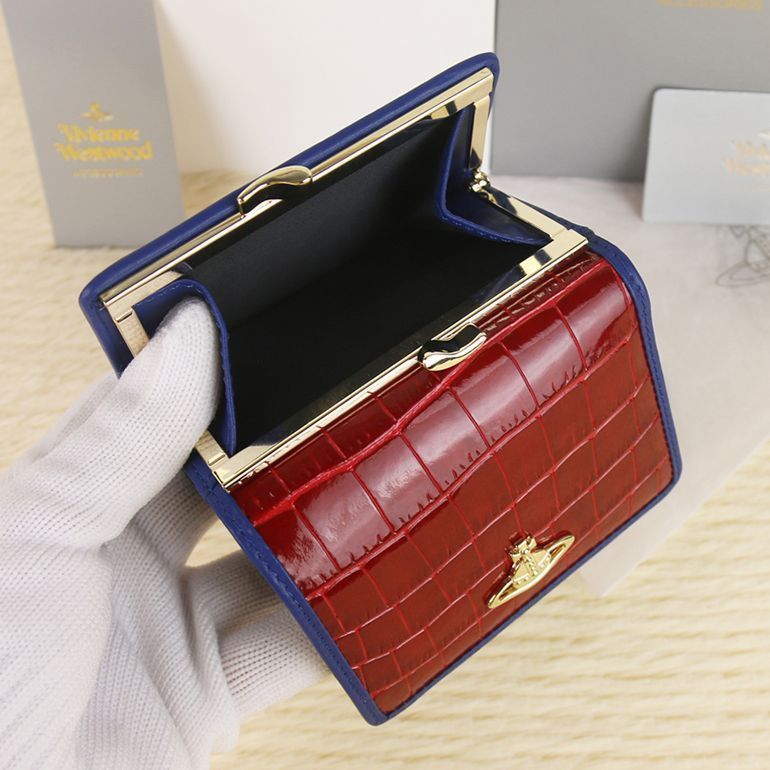 ☆新品未使用☆ヴィヴィアンウエストウッド 三つ折り財布 13VV129 新品 ヴィヴィアンウエストウッド 三つ折り財布 Vivienne